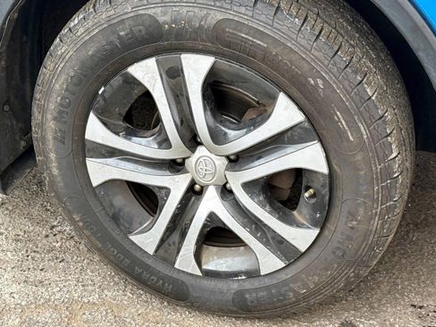 Used 2016 Toyota RAV4 LE image 7