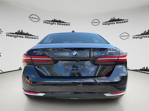 Used 2026 BMW 530i xDrive AWD/4WD image 4