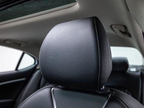 New 2026 Genesis G70 2.5T Prestige image 22