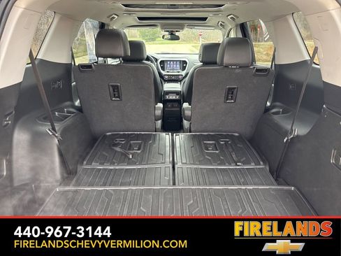 Certified 2023 GMC Acadia SLT w/ Technology Package image 58