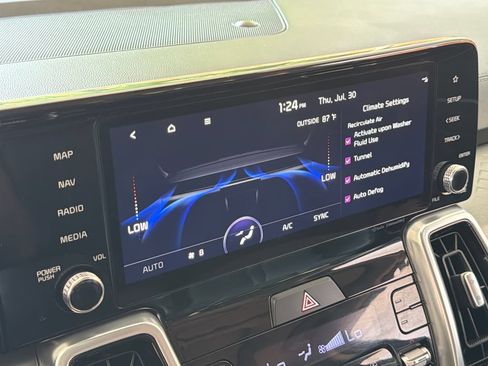 Used 2022 Kia Sorento SX FWD image 8
