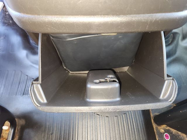 Used 2014 Chevrolet Express 2500 RWD image 32
