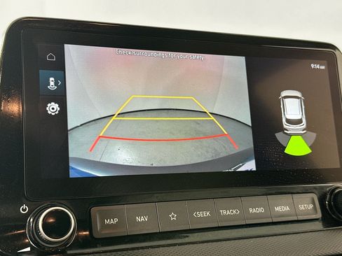 Used 2023 Hyundai Kona Limited AWD/4WD image 14