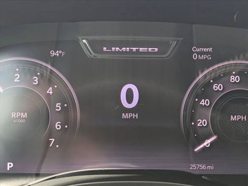 Used 2025 RAM 1500 Limited AWD/4WD image 11