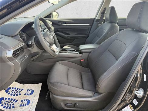 Used 2023 Nissan Altima 2.5 SV image 10