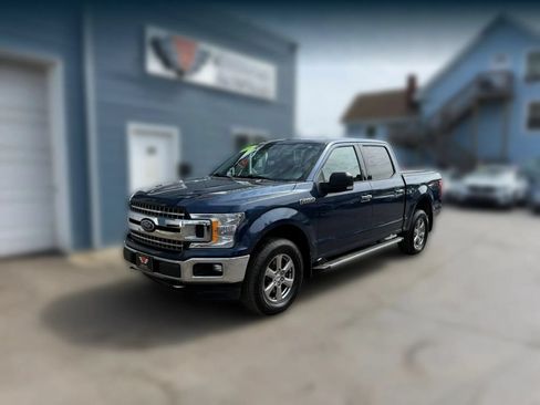 Used 2020 Ford F150 XLT w/ Equipment Group 302A Luxury AWD/4WD image 4