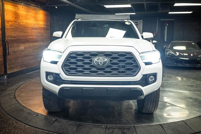 Used 2021 Toyota Tacoma TRD Off-Road w/ Technology Package AWD/4WD image 4