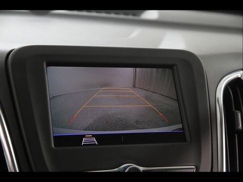 Certified 2021 Chevrolet Equinox LS AWD/4WD image 13