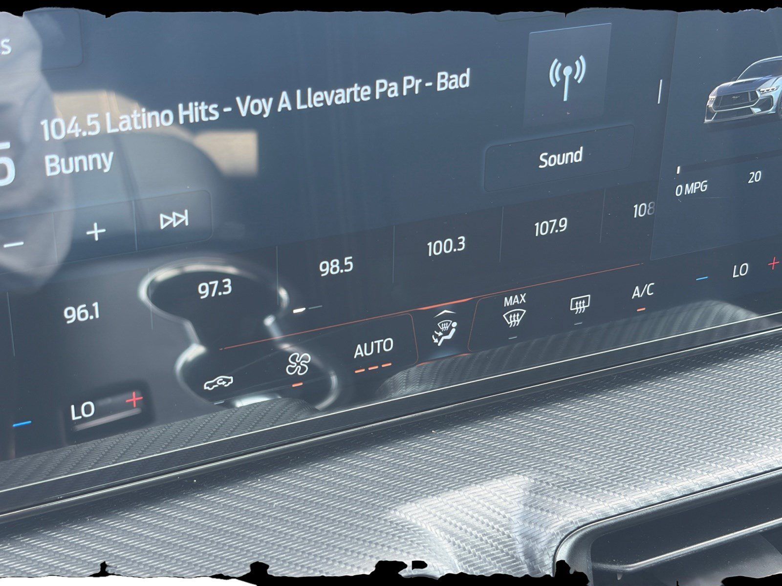 Certified 2025 Ford Mustang Coupe RWD image 17