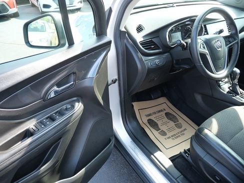 Used 2019 Buick Encore Preferred image 10