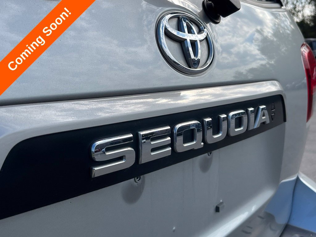 Used 2021 Toyota Sequoia Limited AWD/4WD image 9