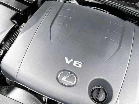 Used 2014 Lexus IS 250C w/ Luxury Package RWD image 26