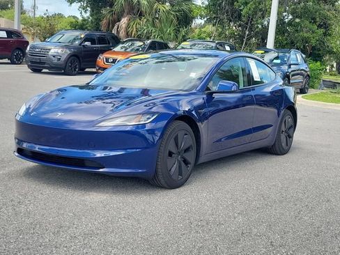 Used 2025 Tesla Model 3 Long Range RWD image 3