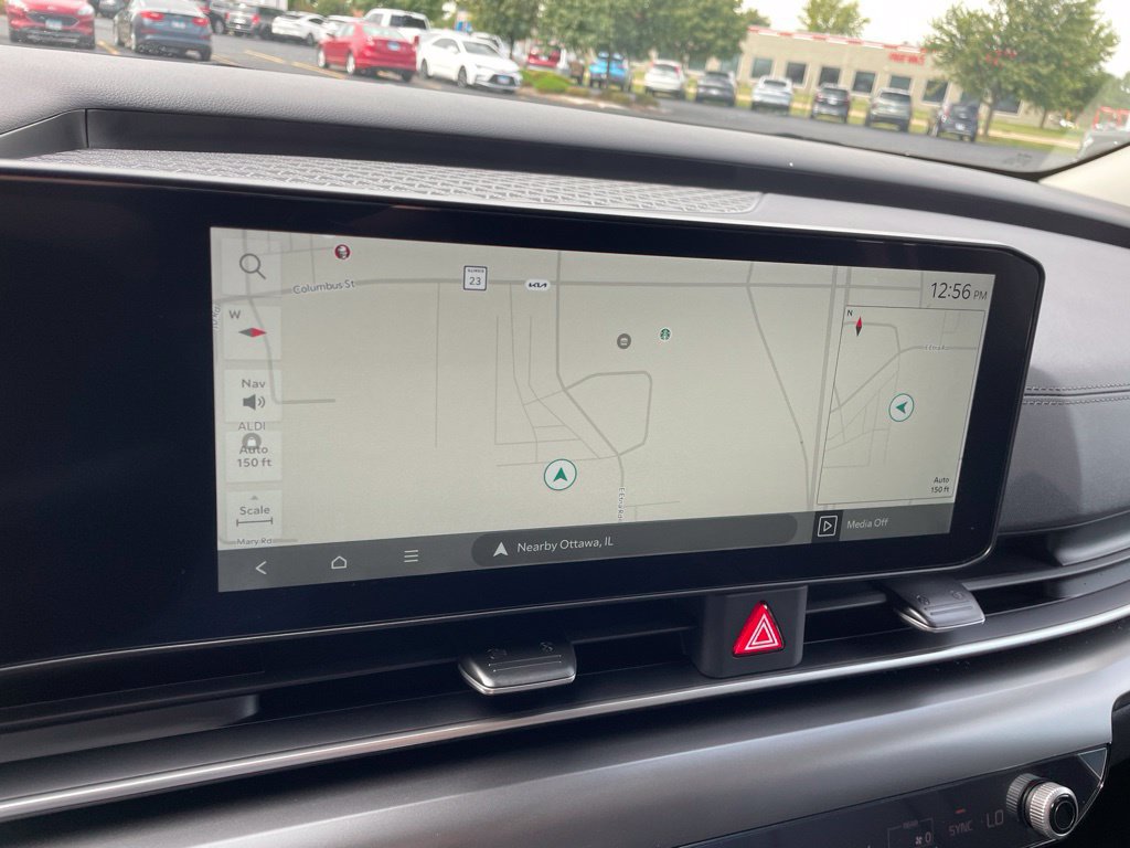 New 2027 Kia Carnival EX FWD image 20