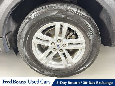 Used 2023 Ford Explorer XLT w/ Equipment Group 202A AWD/4WD image 37
