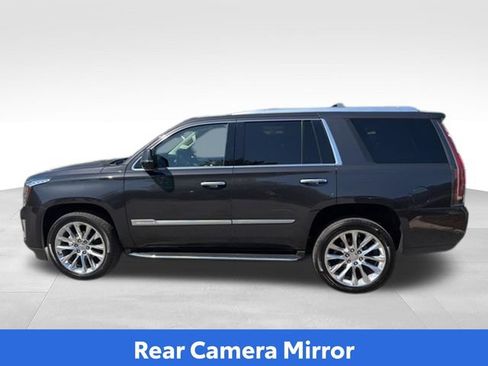 Used 2019 Cadillac Escalade Luxury AWD/4WD image 28