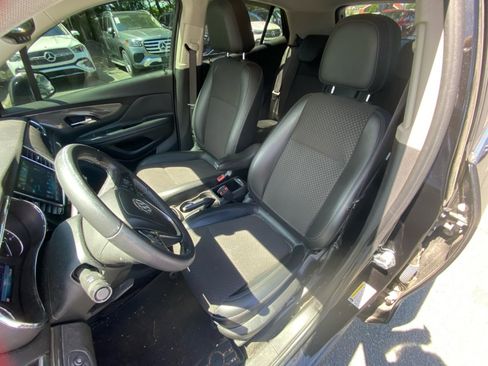 Used 2019 Buick Encore Sport Touring w/ Safety Package AWD/4WD image 32