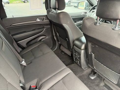 Used 2021 Jeep Grand Cherokee Freedom Edition AWD/4WD image 7