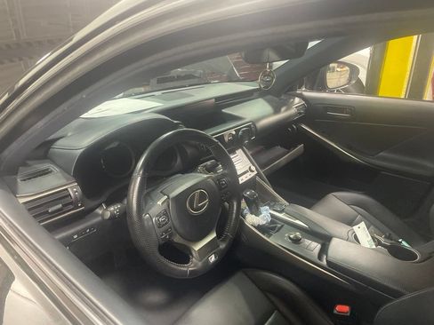Used 2017 Lexus IS 200t F Sport w/ F Sport Package RWD image 29
