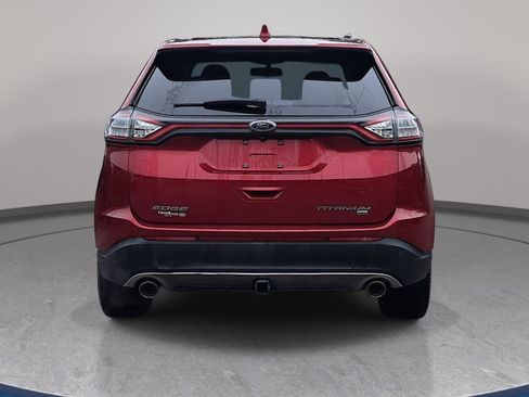 Used 2018 Ford Edge Titanium w/ Technology Package AWD/4WD image 6