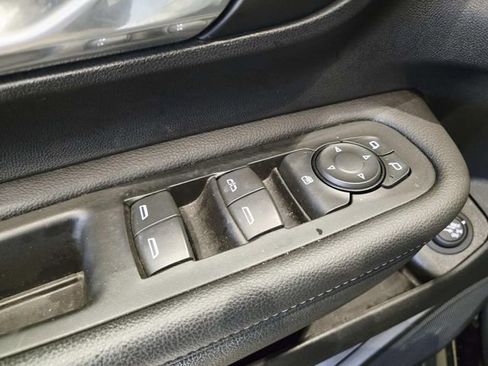 Certified 2022 GMC Terrain SLE w/ Driver Convenience Package image 32