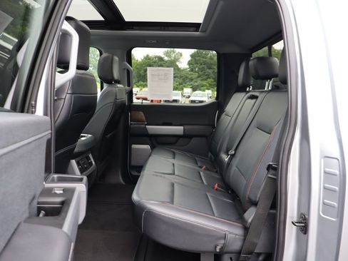 Used 2024 Ford F350 Lariat w/ Lariat Ultimate Package AWD/4WD image 11