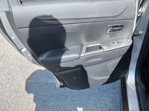 Used 2026 Mitsubishi Outlander Sport ES image 16