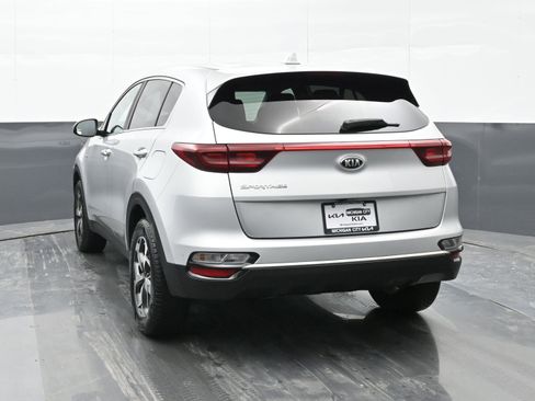Used 2020 Kia Sportage LX image 7