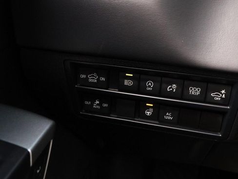 Used 2024 Toyota Tundra Platinum image 21