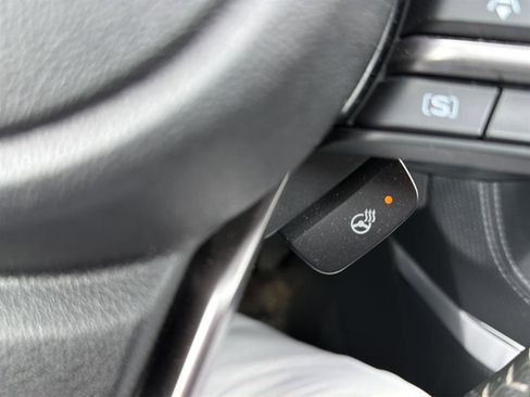 Used 2024 Subaru Forester Limited image 10