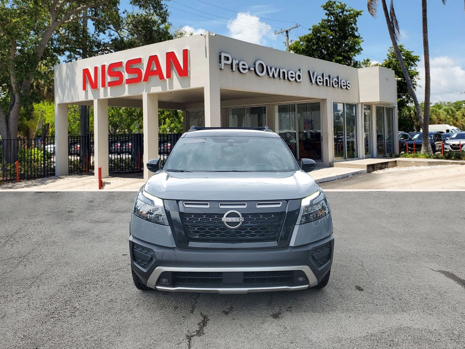 Used 2023 Nissan Pathfinder Rock Creek AWD/4WD image 2