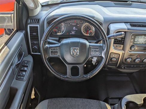 Used 2015 RAM 2500 SLT w/ Luxury Group image 12