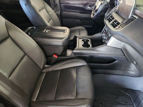Used 2023 Chevrolet Tahoe Z71 w/ Luxury Package AWD/4WD image 21