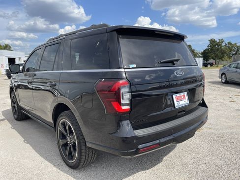 Used 2023 Ford Expedition Limited RWD image 6