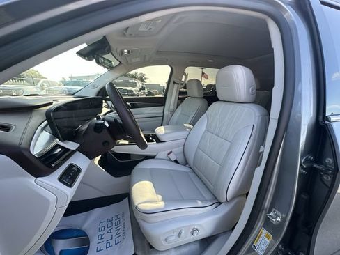 Used 2026 Buick Enclave Avenir w/ Super Cruise Package FWD image 14