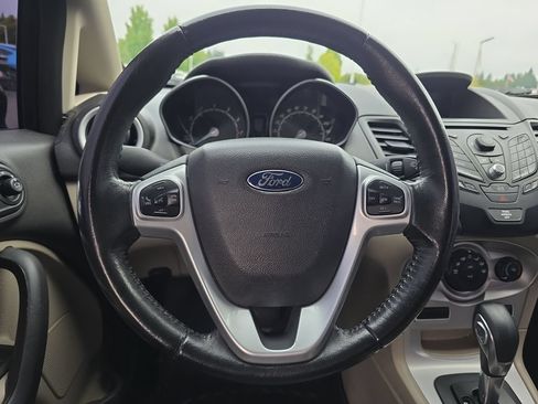 Used 2015 Ford Fiesta SE FWD image 19