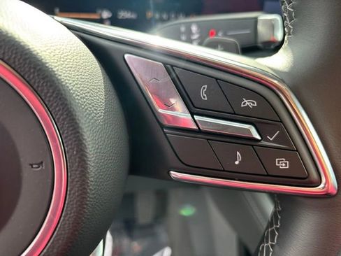 Used 2025 Buick Envision Preferred image 14