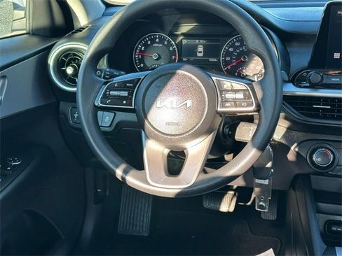 Used 2024 Kia Forte LXS w/ LXS Technology Package image 11