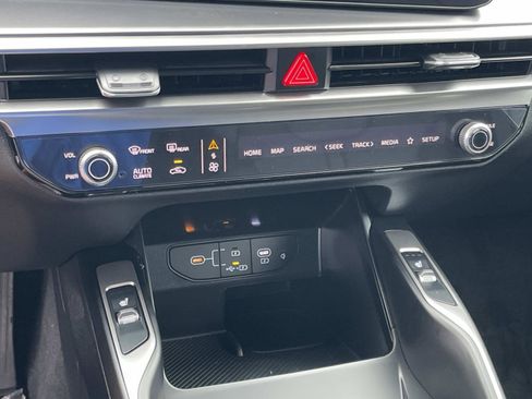 New 2026 Kia Sorento S AWD/4WD image 24