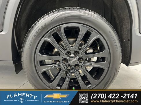 Used 2023 GMC Acadia SLE w/ Driver Convenience Package FWD image 19