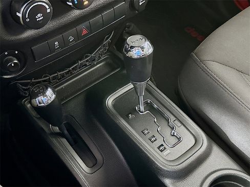 Used 2018 Jeep Wrangler Unlimited Sport S image 15