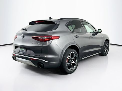 Used 2023 Alfa Romeo Stelvio Ti AWD/4WD image 9