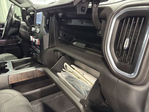 Used 2022 GMC Sierra 2500 Denali image 14