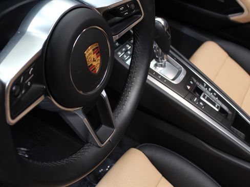 Used 2021 Porsche 718 Boxster w/ Premium Package RWD image 82