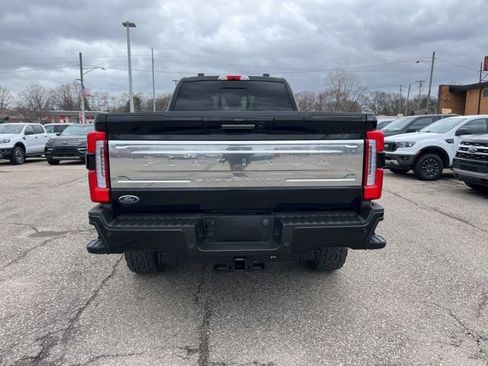 Certified 2024 Ford F350 Platinum image 5