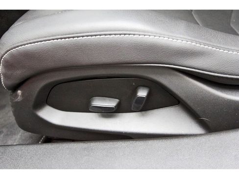 Used 2025 Chevrolet Corvette Stingray Coupe w/ Battery Protection Package RWD image 24