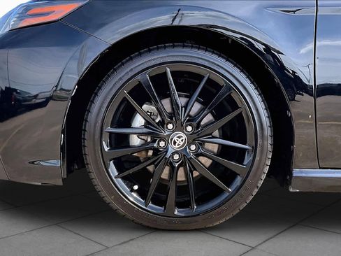 Used 2022 Toyota Camry XSE image 11