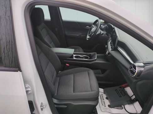 Used 2025 Chevrolet Equinox LT FWD image 31