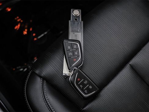 Used 2024 Cadillac Lyriq Luxury image 62