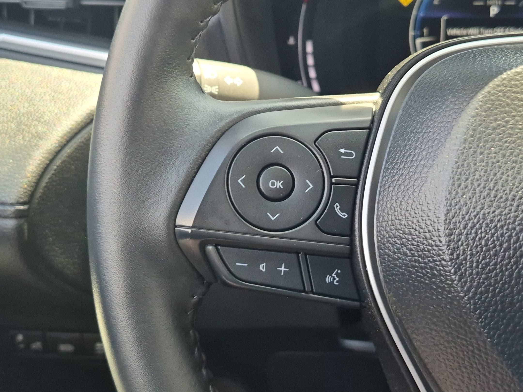 Used 2026 Toyota Corolla Cross LE FWD image 16